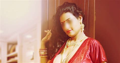 Very hot mallu aunty Malayalam Kambi Kadha അവൾ എനറ അടതതകക ചരഞഞ കടനന