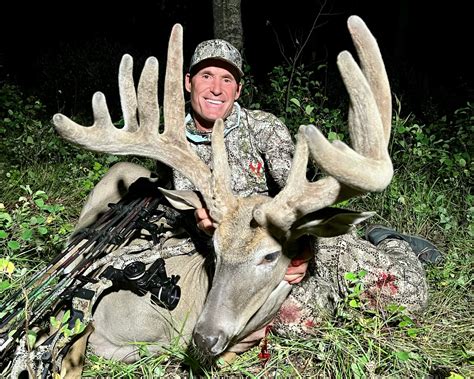 Bowhunter Tags 300 Pound Alberta Whitetail Outdoor Life