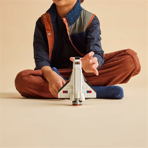 LEGO® Creator 3-in-1 Space Shuttle – AG LEGO® Certified Stores