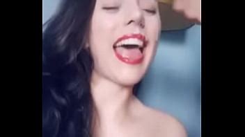 Le Encanta Las Acabadas En La Boca Xvideos