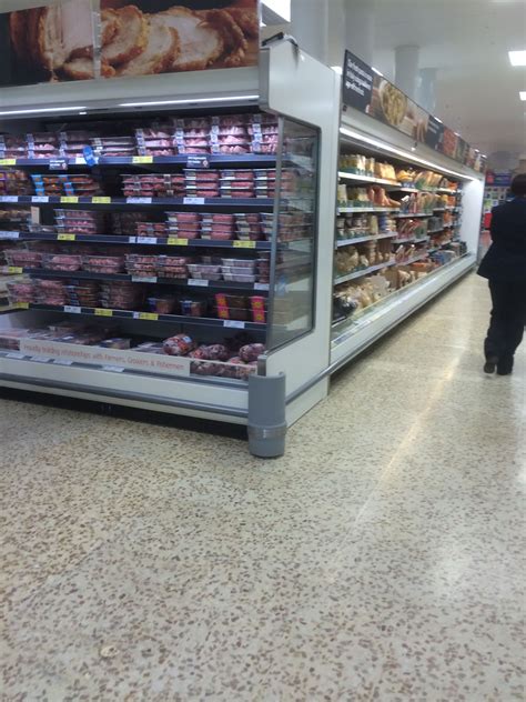 Tesco Watford Extra Food Grocery Retail Deli Produce