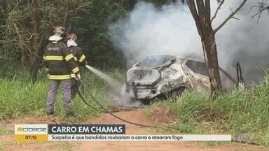 Bom Dia Cidade Campinas Piracicaba Carro em chamas é abandonado em