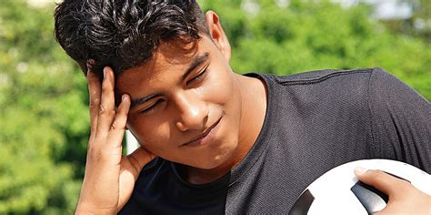 How to Deal with Head Injury and Concussion - First Aid Course for