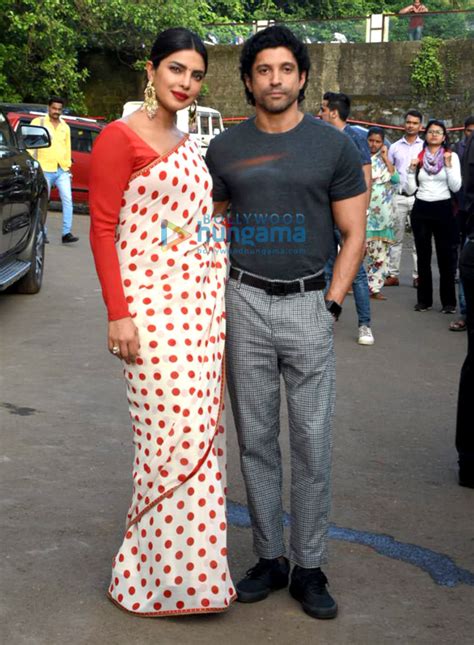 Photos Priyanka Chopra Jonas And Farhan Akhtar Snapped Promoting Their