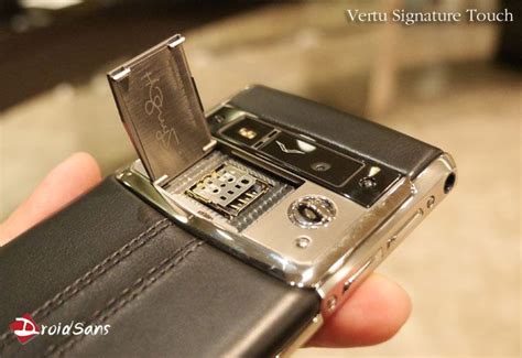 มินิรีวิว Vertu Signature Touch ที่สุดแห่งความหรูหรา ราคา 420000 บาท