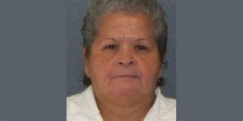 yolanda saldivar photos 4