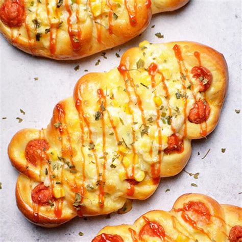 Korean Sausage Bread - Jaja Bakes - jajabakes.com