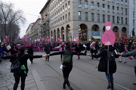 Non Una Di Meno Torino Verso Il Novembre Due Appuntamenti Per