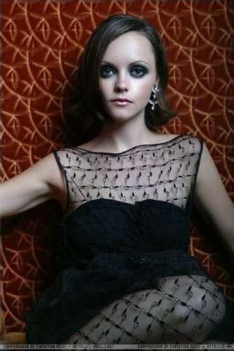 Photoshoot Christina Ricci Photo 692784 Fanpop