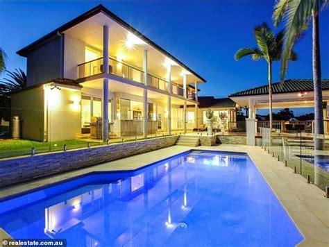 Inside Tammy Hembrows 195 Million Gold Coast Mansion Daily Mail Online