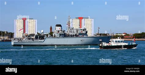 Hms Chiddingfold Royal Navy Hunt Class Mine Countermeasures Ship Seen Here Arriving In