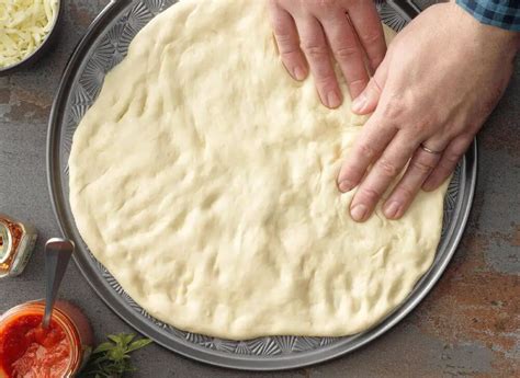 how long to cook homemade pizza at 400