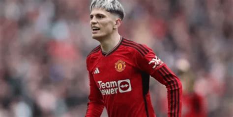 Con un Garnacho inspirado el United debutó con victoria en la Premier