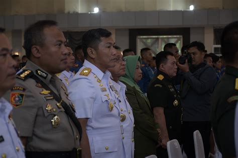 Komandan Sttal Hadiri Tupdik Dan Wisuda Sarjana Taruna Taruni Akademi