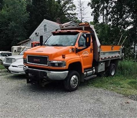 2006 Gmc 5500 With Spreader And Plow Online Government Auctions Of Government Surplus Municibid