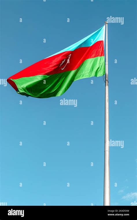 Bandera De Azerbaiy N La Bandera Nacional De Azerbaiy N Tricolor