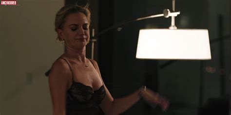 Barret Swatek Nude Pics Pagina