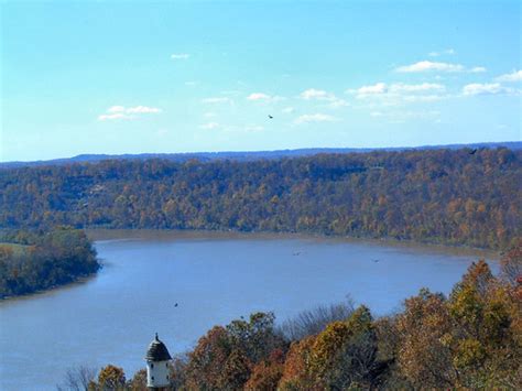 Ohio River View From The Overlook Restaurant In Leavenwort Flickr