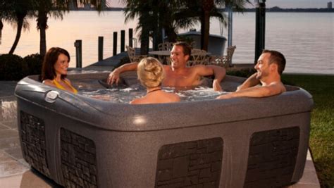 DreamMaker Spas Florida Hot Tubs