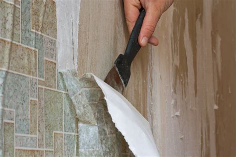 Wallpaper Removal Services | We Remove Wallpaper with Cleanliness