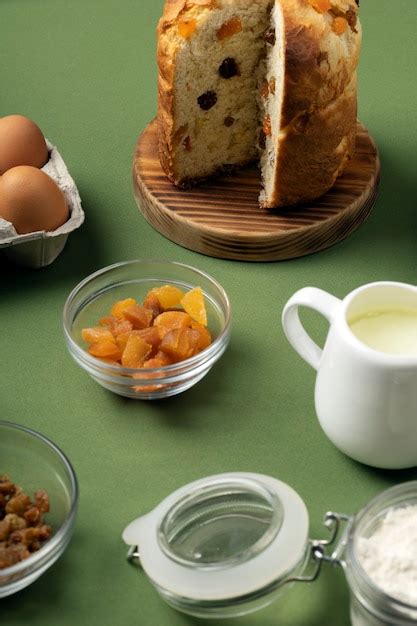Page 4 | Panettone Images - Free Download on Freepik
