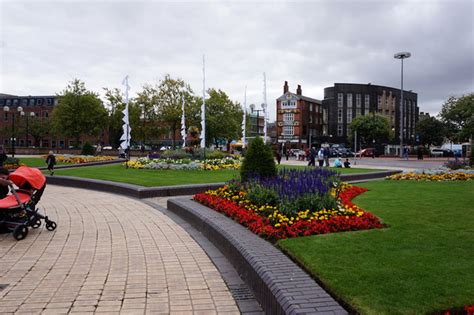 Queens Gardens Hull © Ian S Geograph Britain And Ireland