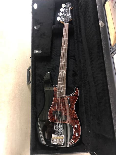 Squier Eva Gardner Signature Precision Bass Reverb