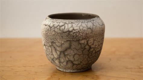 What Is Raku Pottery Complete Guide To Raku Pottery Bay Of Clay