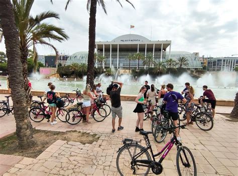 Valencia City Highlights Guided Bike Tour