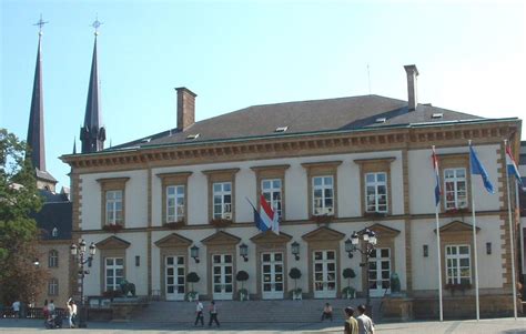 Luxembourg City Hall (Luxembourg, 1838) | Structurae