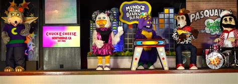 Chuck E. Cheese retires Munch's Make Believe band in all but one location