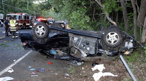 Driver Critically Hurt Passenger Injured In Smithtown Crash Police