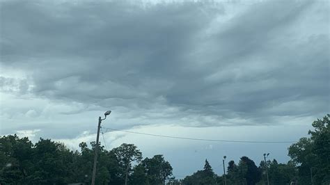 Any experts know if these are actually asperitas clouds? Taken in ...