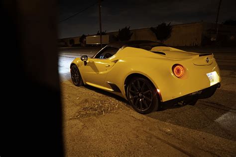 2015 Alfa Romeo 4c Coupe And Alfa Romeo 4c Spider Four Seasons Wrap