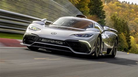 Video Mercedes Amg One Breaks Nurburgring Production Car Lap Record