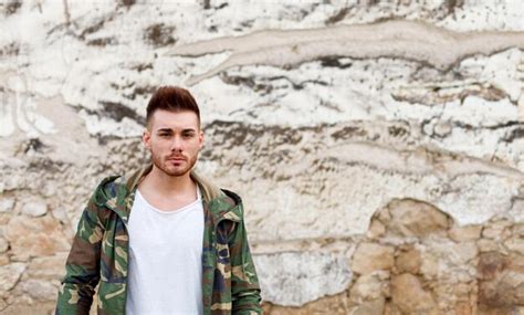 Photos Jeune Homme Gay photos de haute qualité gratuites