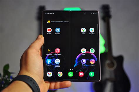 Samsung Galaxy Z Fold 2 Recensione Il Miglior Smartphone Pieghevole