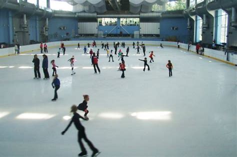 ⛸ Ночные крытые и открытые катки Санкт-Петербурга в 2020 году ...