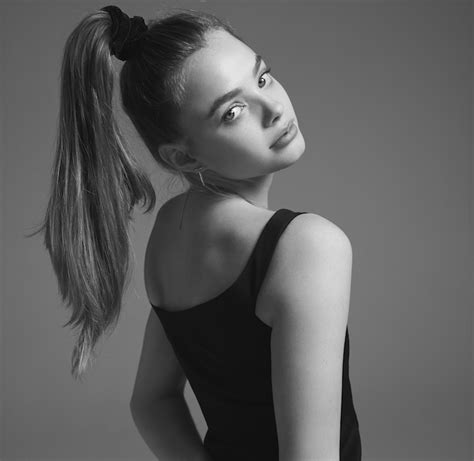 Kristine Froseth Is Living Her Fangirl Dreams - 'Looking For Alaska ...