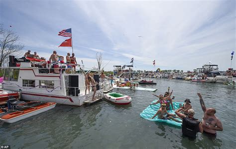 Out Of Control Lake Party As Hundreds Of Boaters Without Masks Gather Off Sandbar Island In