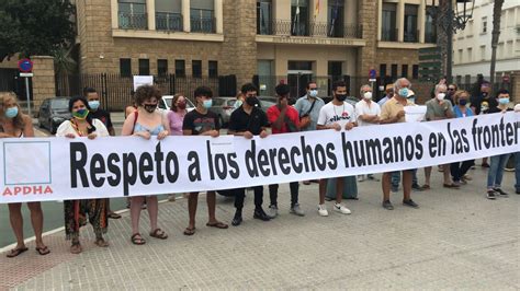 Guía completa sobre derechos humanos para migrantes y refugiados