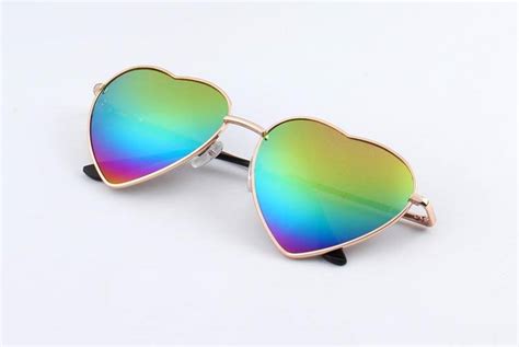 Heart Shaped Sunglasses - Style 04 - Simply Adore