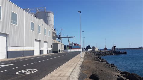 Adjudicada La Mejora En El Muelle De Contenedores De Arrecife Por 247