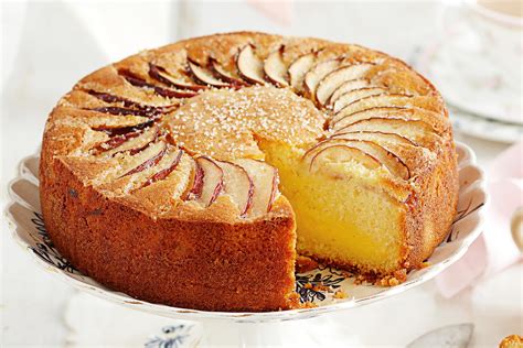 Moist Apple Tea Cake Recipe