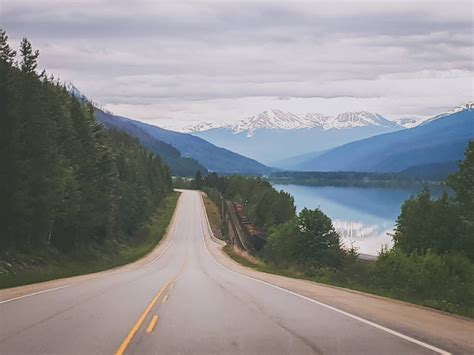 Berg Lake Trail — Over The Peaks