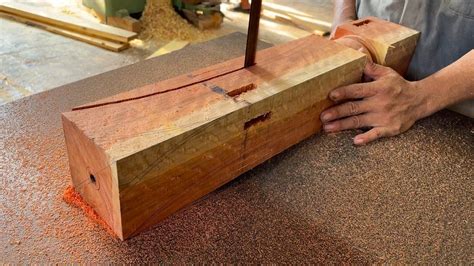 Extremely Ingenious Skills Woodworking Cross Traditional Joinery Bed