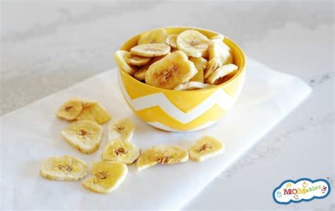 Homemade Baked Banana Chips Recipe