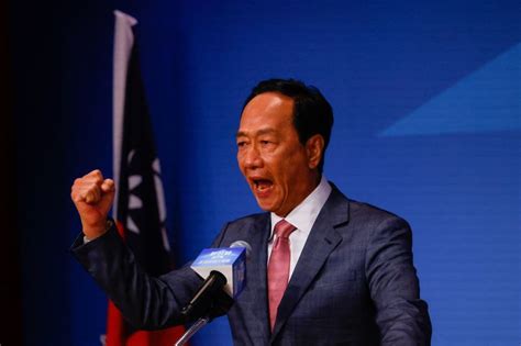 Terry Gou Fundador De Foxconn Anuncia Su Candidatura A La Presidencia