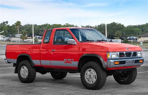 1993 Nissan Hardbody King Cab Se V6 4×4 Vin 1n6hd16y4pc327582 Classic