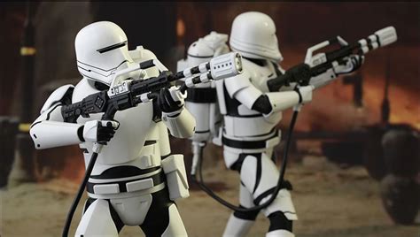Toyhaven Hot Toys MMS326 Star Wars The Force Awakens 1 6 First Order Flametrooper 12 Figure